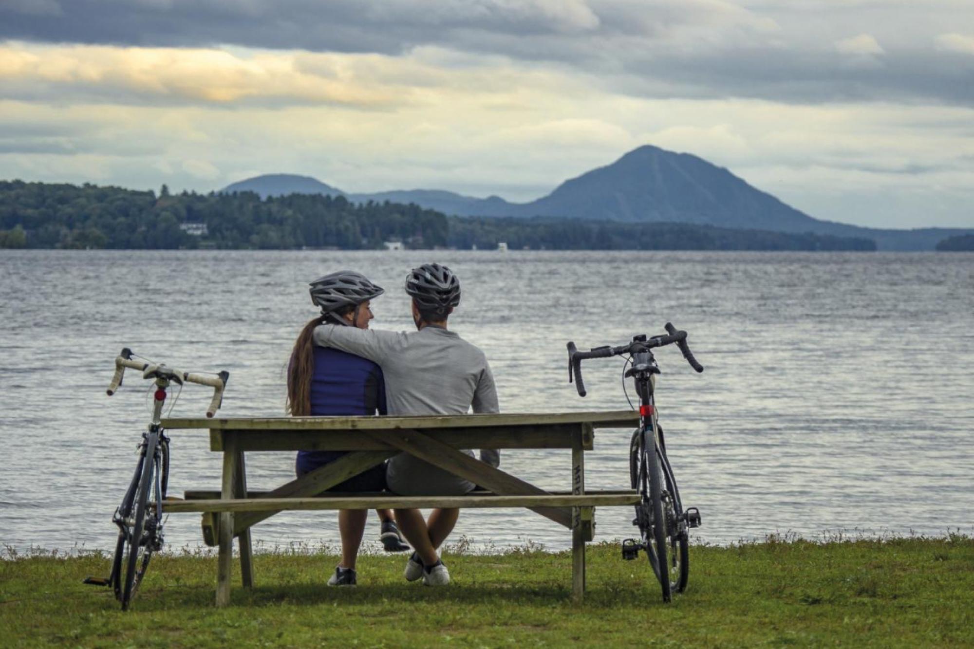 Location Au Sommet Du Lac Magog Kültér fotó