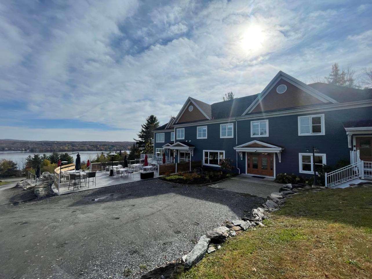 Au Sommet Du Lac Magog Kültér fotó