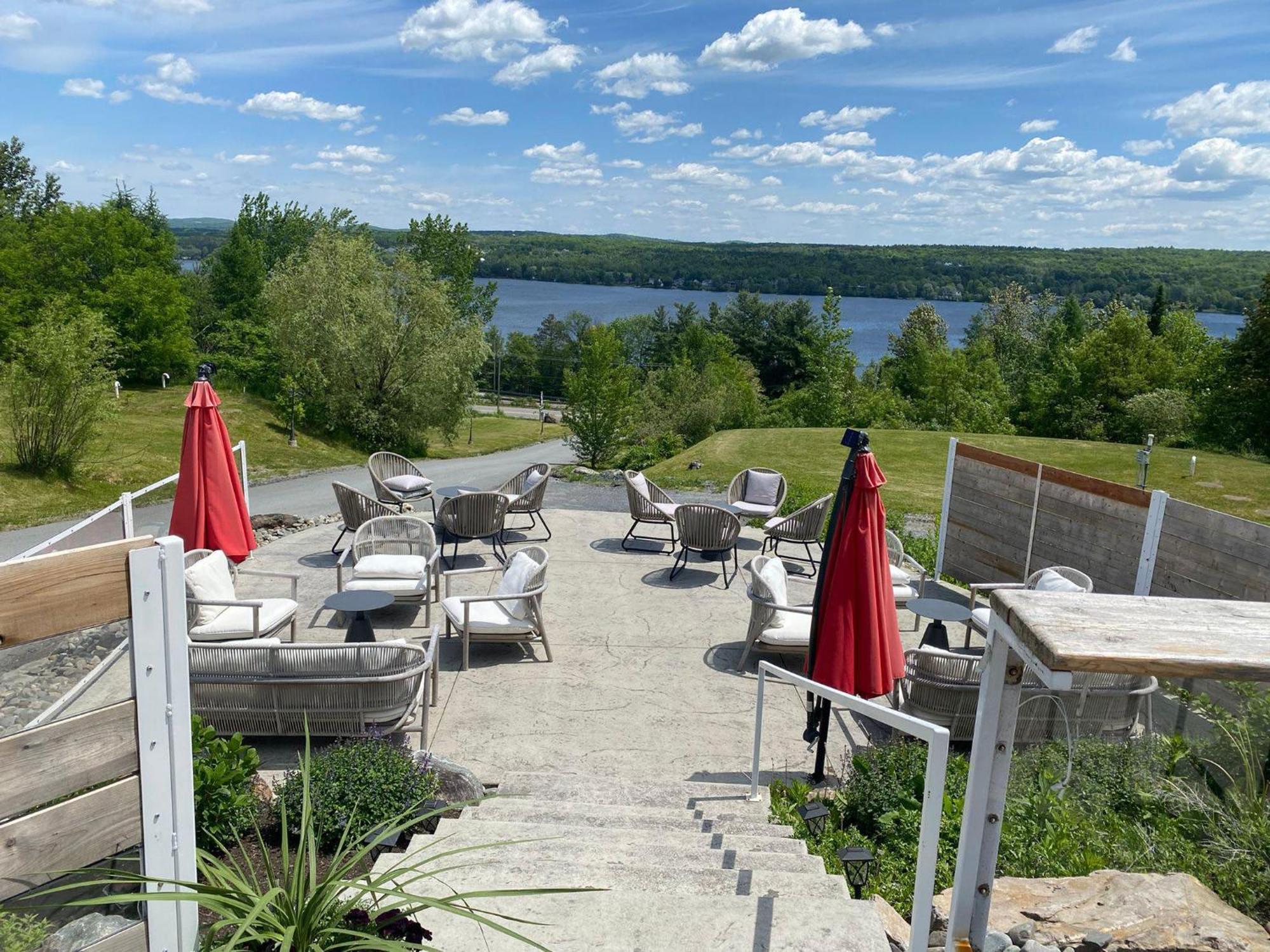 Location Au Sommet Du Lac Magog Kültér fotó