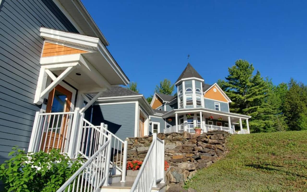 Location Au Sommet Du Lac Magog Kültér fotó