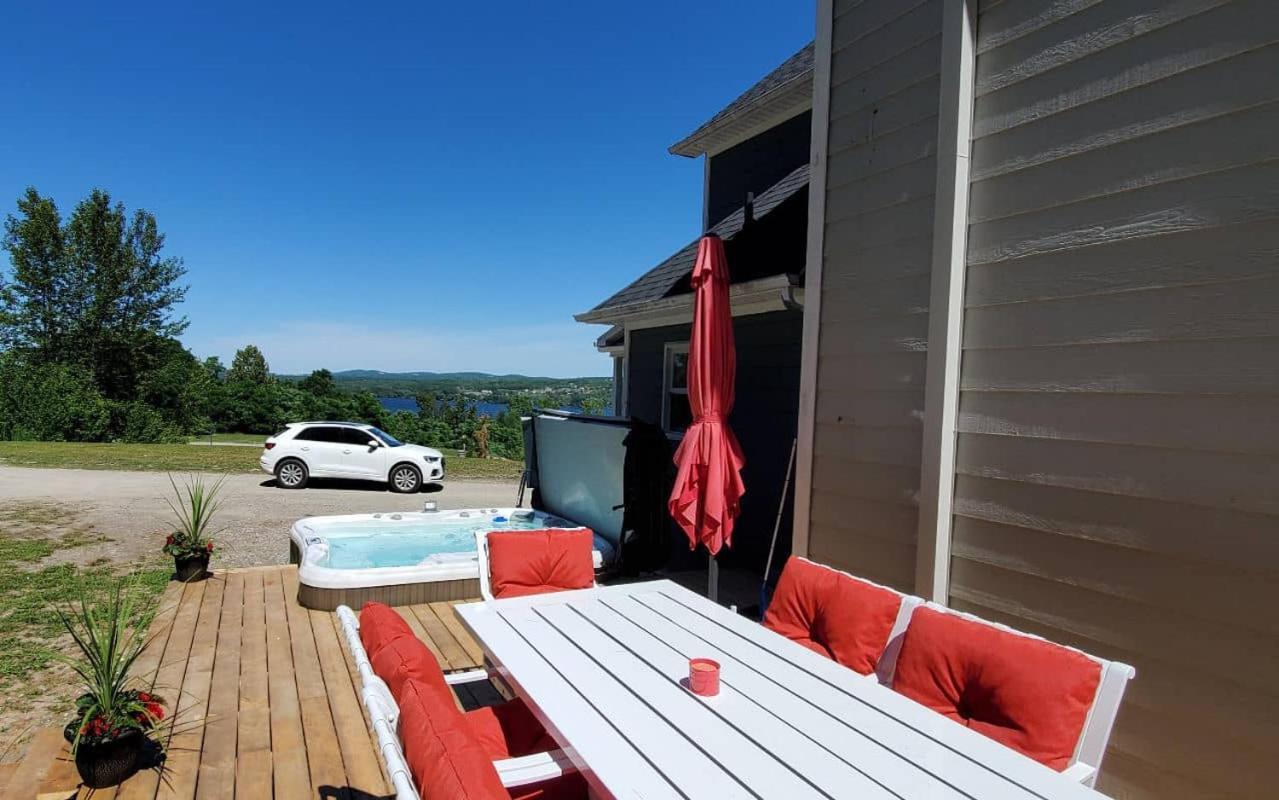 Location Au Sommet Du Lac Magog Kültér fotó